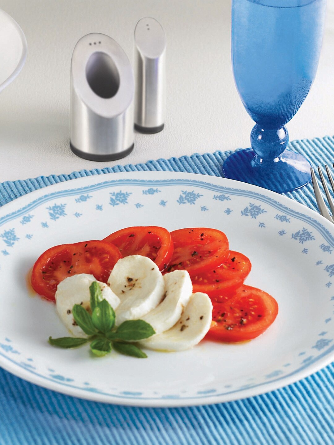 Corelle White 3 Pieces Dishwasher & Microwave Safe Printed Vitrelle Glass Dinner Set
Corelle White 3 Pieces Dishwasher & Microwave Safe Printed Vitrelle Glass Dinner Set