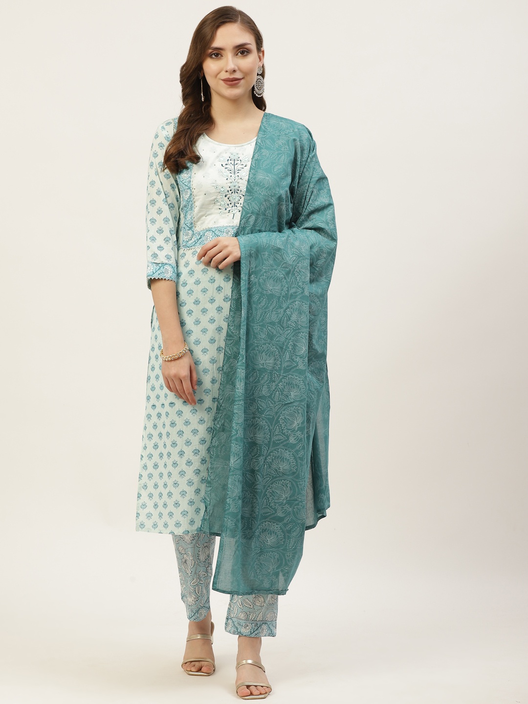 YELLOW CLOUD Women Green Ethnic Motifs Printed Pure Cotton Kurta with Trousers & Dupatta
YELLOW CLOUD Women Green Ethnic Motifs Printed Pure Cotton Kurta with Trousers & Dupatta