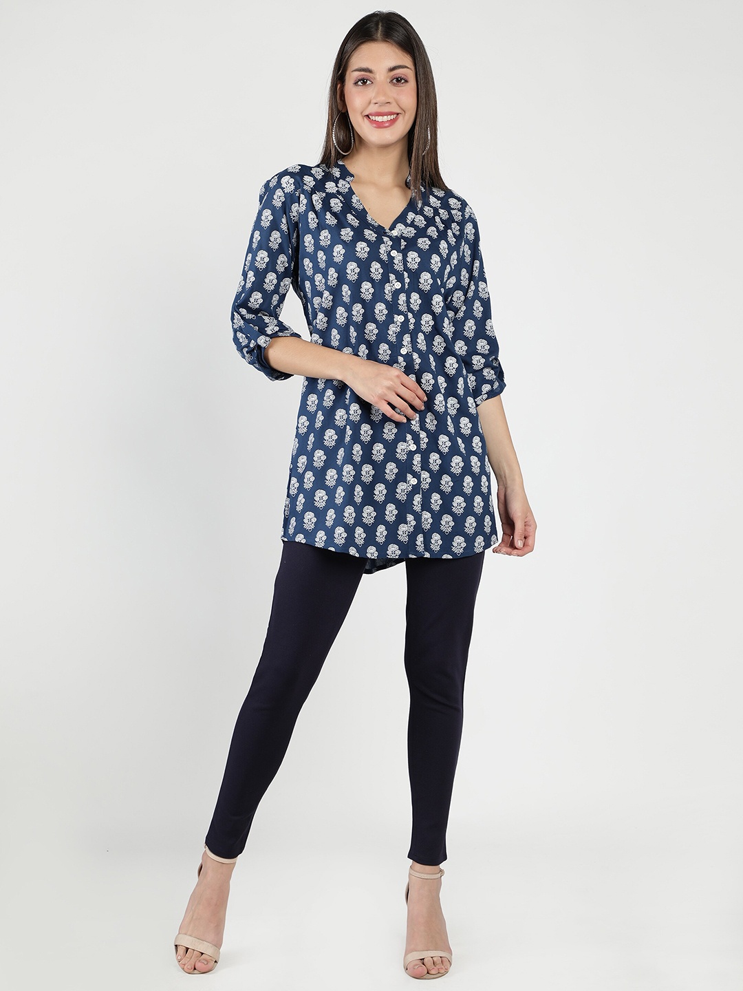 DEBONATELLA Navy Blue Floral Print Roll-Up Sleeves Indigo Crepe Shirt Style Longline Top
DEBONATELLA Navy Blue Floral Print Roll-Up Sleeves Indigo Crepe Shirt Style Longline Top