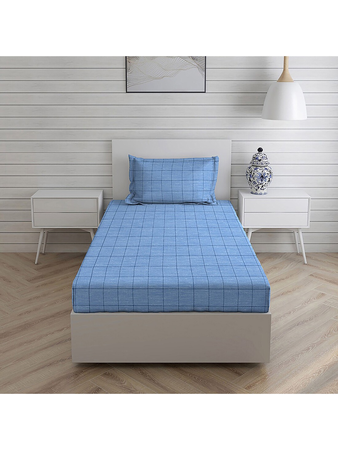Boutique Living India Blue & Black Geometric 144 TC Single Bedsheet with 1 Pillow Covers
Boutique Living India Blue & Black Geometric 144 TC Single Bedsheet with 1 Pillow Covers