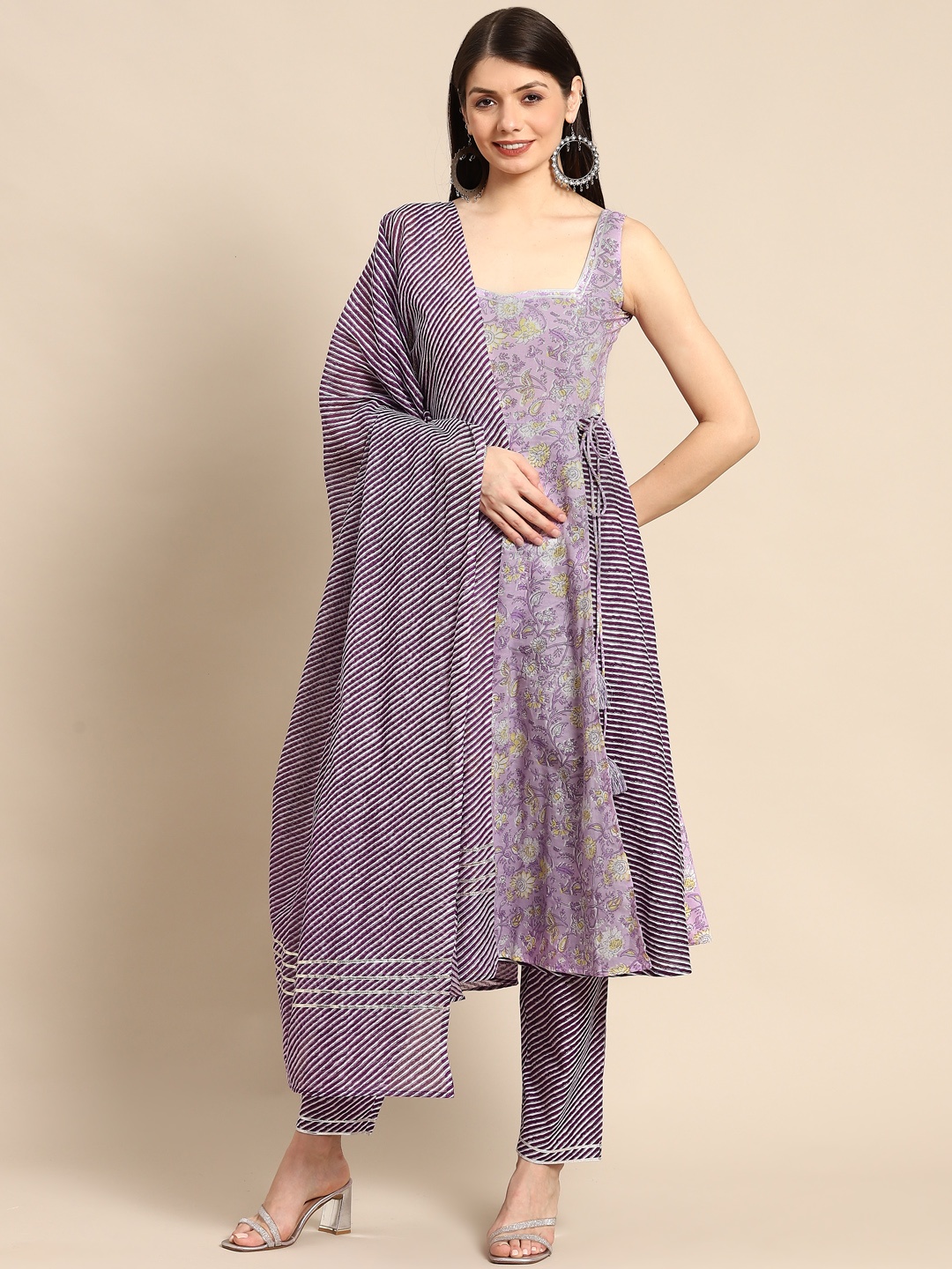 anayna Women Purple Ethnic Motifs Printed Pure Cotton Kurta with Trousers & Dupatta
anayna Women Purple Ethnic Motifs Printed Pure Cotton Kurta with Trousers & Dupatta