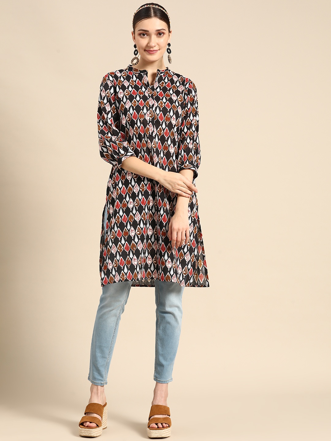 Sangria Women Black & Red Pure Cotton Ethnic Motifs Printed Puff Sleeves Knee Length Kurta
Sangria Women Black & Red Pure Cotton Ethnic Motifs Printed Puff Sleeves Knee Length Kurta