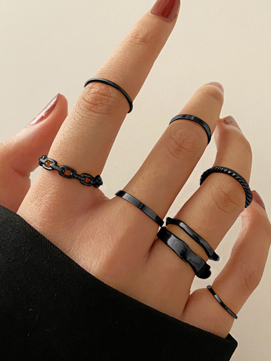 Shining Diva Fashion Women Set Of 7 Black Enamelled Boho Style Midi Finger Rings
Shining Diva Fashion Women Set Of 7 Black Enamelled Boho Style Midi Finger Rings