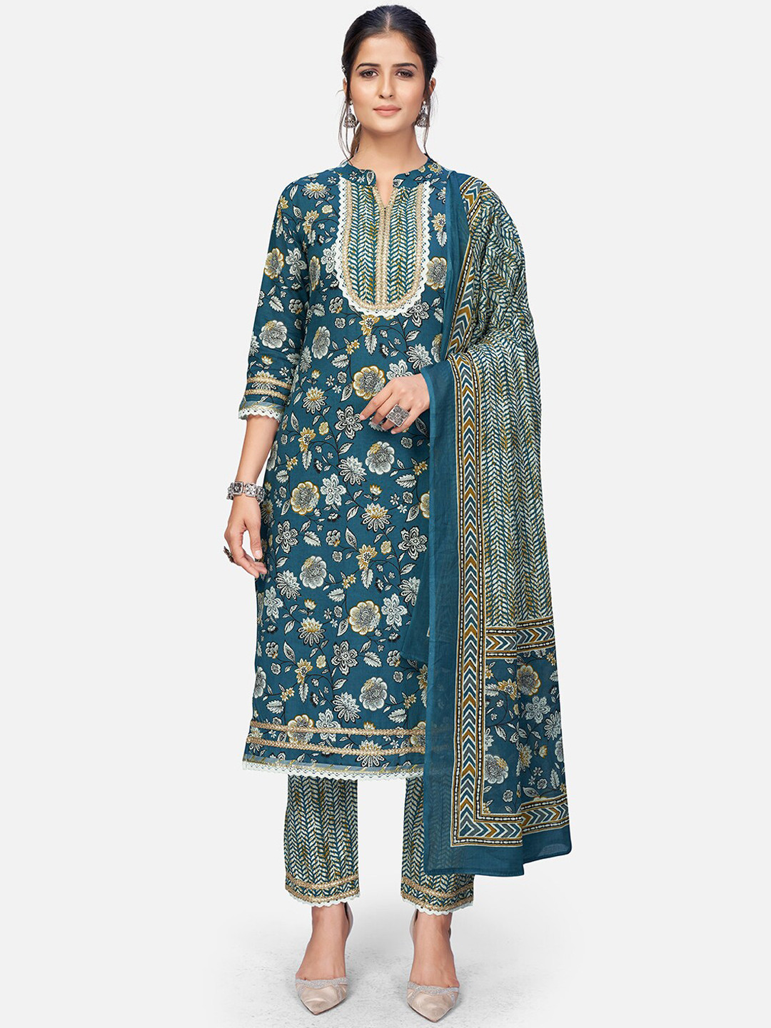 Vbuyz Women Blue Ethnic Motifs Yoke Design Gotta Patti Pure Cotton Kurti with Trousers & With Dupatta
Vbuyz Women Blue Ethnic Motifs Yoke Design Gotta Patti Pure Cotton Kurti with Trousers & With Dupatta