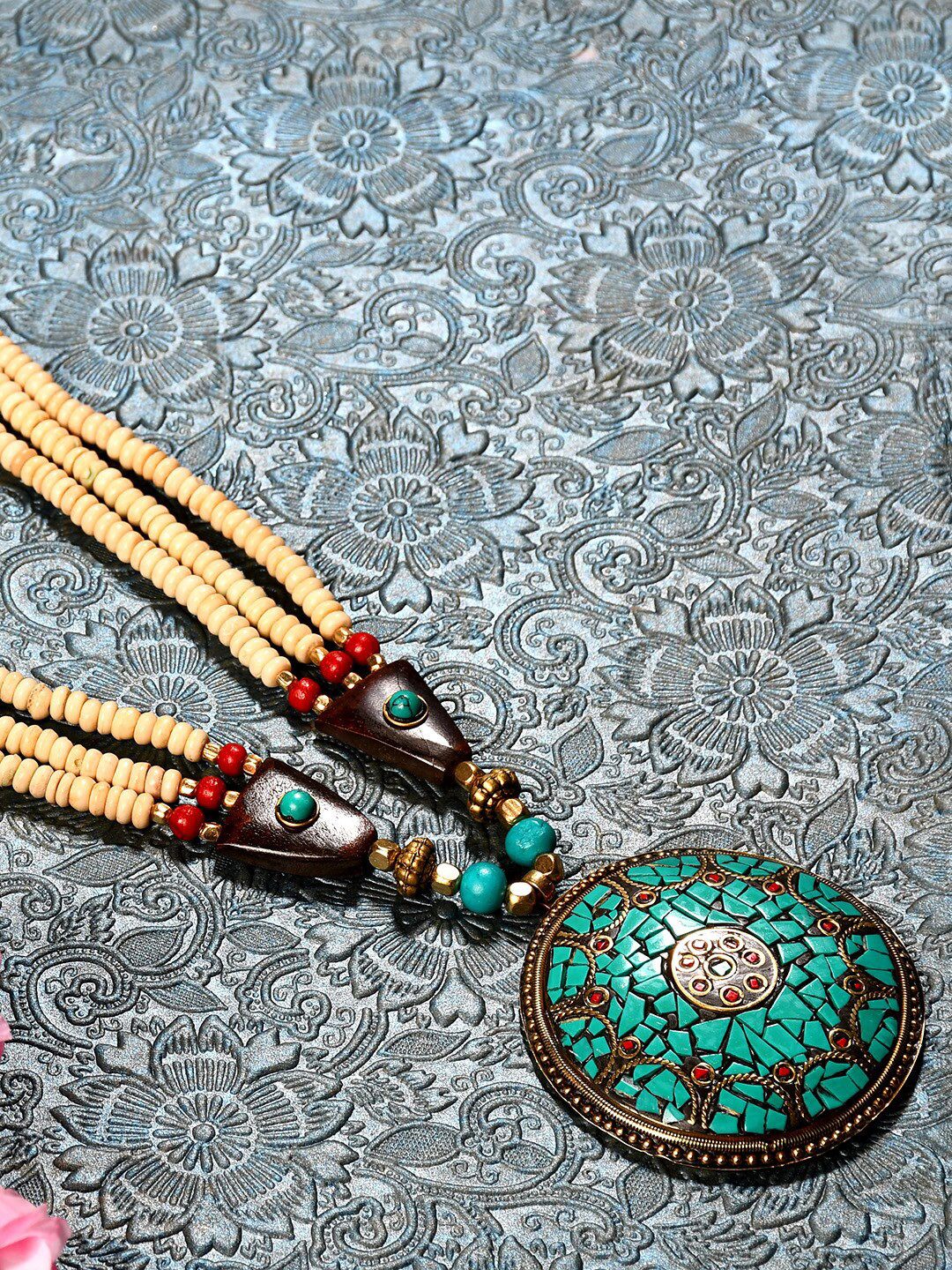 Bamboo Tree Jewels Green & Off White Afghan Necklace
Bamboo Tree Jewels Green & Off White Afghan Necklace