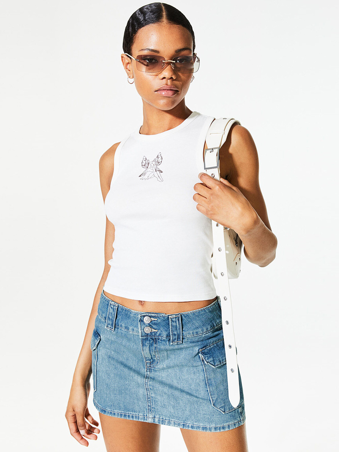 H&M Women Blue Denim Utility Skirt
H&M Women Blue Denim Utility Skirt