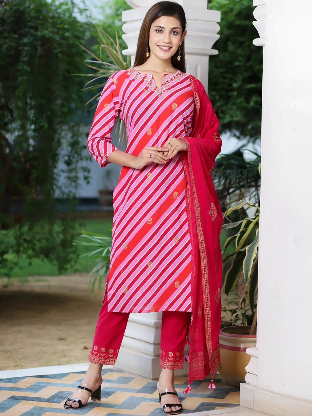 Meeranshi Women Pink Striped Thread Work Pure Cotton Kurta with Trousers & With Dupatta
Meeranshi Women Pink Striped Thread Work Pure Cotton Kurta with Trousers & With Dupatta