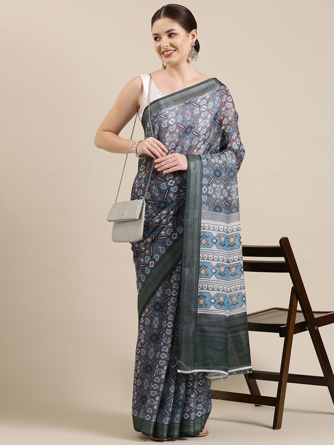 The Chennai Silks Grey & White Linen Blend Saree