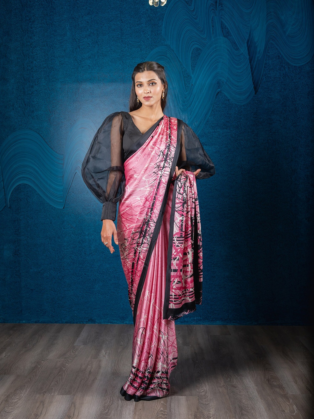 Exclusiva Women Peach Satin Crepe Digital Print Saree
