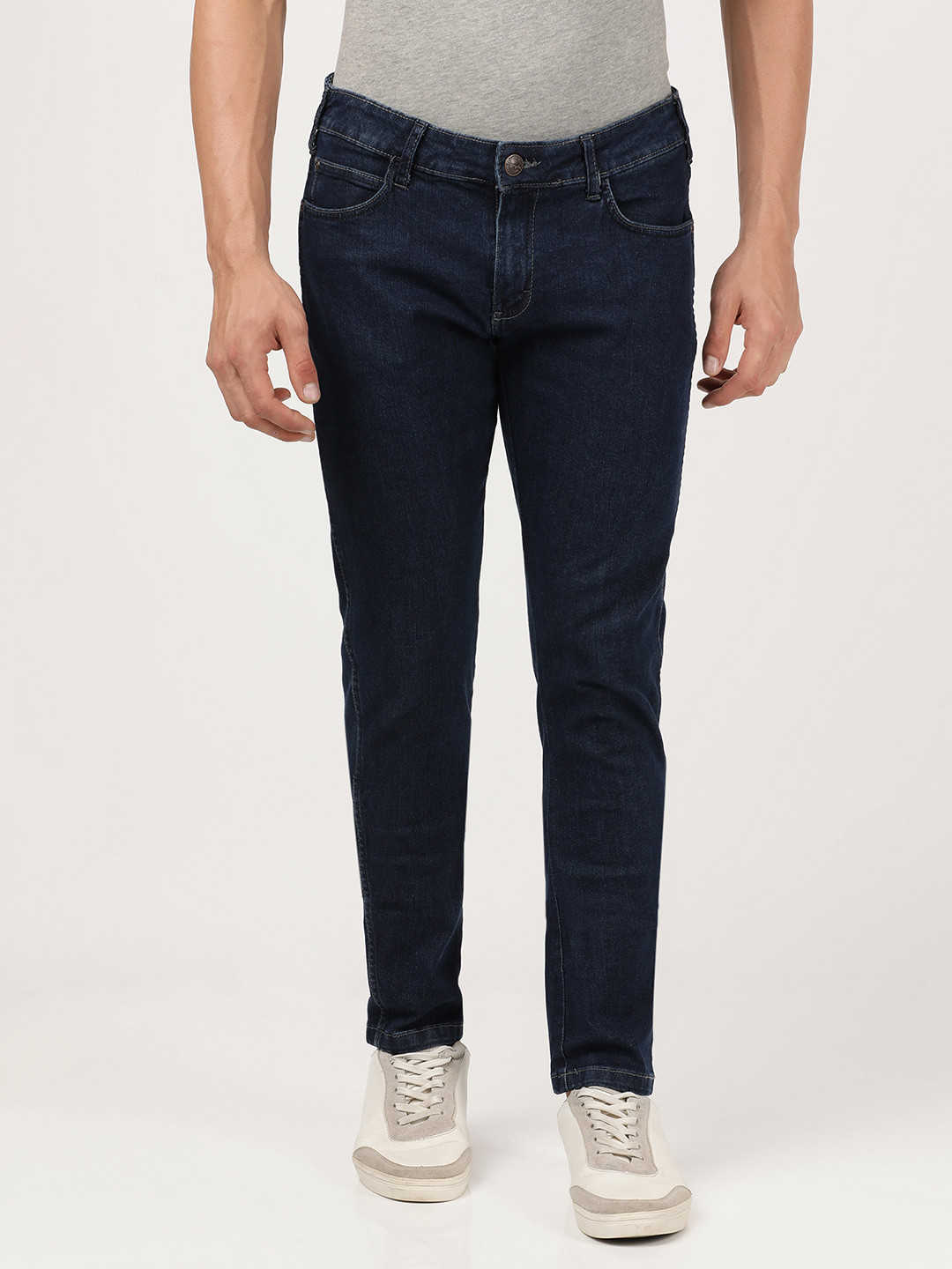 Wrangler Men Blue Vegas Skinny Fit Low-Rise Stretchable Jeans 
Wrangler Men Blue Vegas Skinny Fit Low-Rise Stretchable Jeans