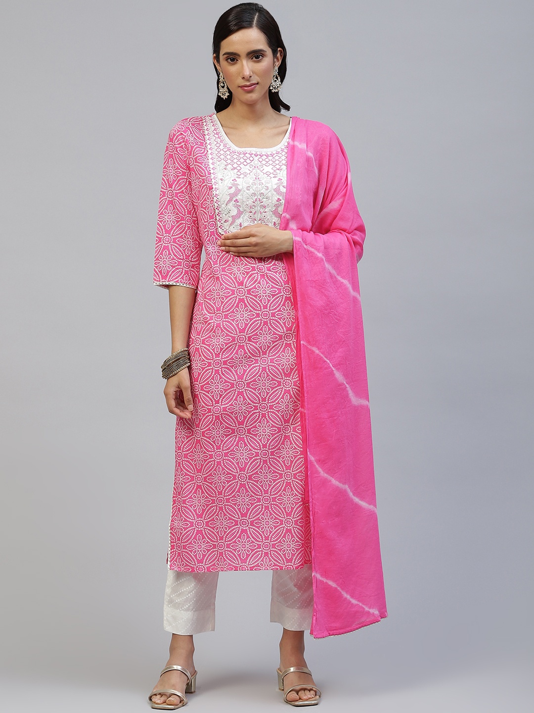 PIROH Women Pink & White Yoke Design Bhandej Print Cotton Kurta with Trousers & Dupatta
PIROH Women Pink & White Yoke Design Bhandej Print Cotton Kurta with Trousers & Dupatta