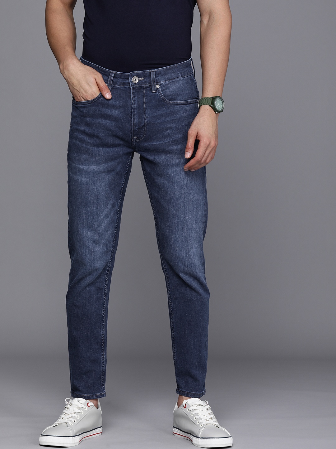 Louis Philippe Jeans Men Blue Smart Skinny Fit Mid-Rise Light Fade Crop Stretchable Jeans
Louis Philippe Jeans Men Blue Smart Skinny Fit Mid-Rise Light Fade Crop Stretchable Jeans