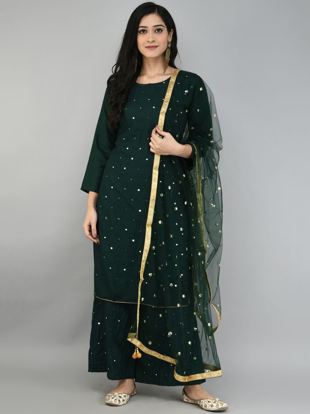 Queenswear Creation Women Green Layered Thread Work Kurta with Palazzos & With Dupatta
Queenswear Creation Women Green Layered Thread Work Kurta with Palazzos & With Dupatta