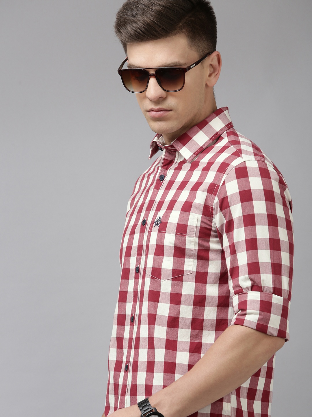 U.S. Polo Assn. Men Maroon Tailored Fit Buffalo Checks Opaque Pure Cotton Casual Shirt
U.S. Polo Assn. Men Maroon Tailored Fit Buffalo Checks Opaque Pure Cotton Casual Shirt
