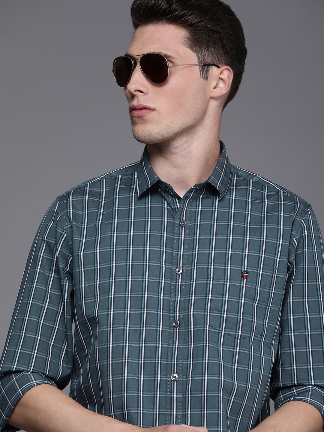 Louis Philippe Sport Men Grey And Green Slim Fit Checked Pure Cotton Casual Shirt
Louis Philippe Sport Men Grey And Green Slim Fit Checked Pure Cotton Casual Shirt