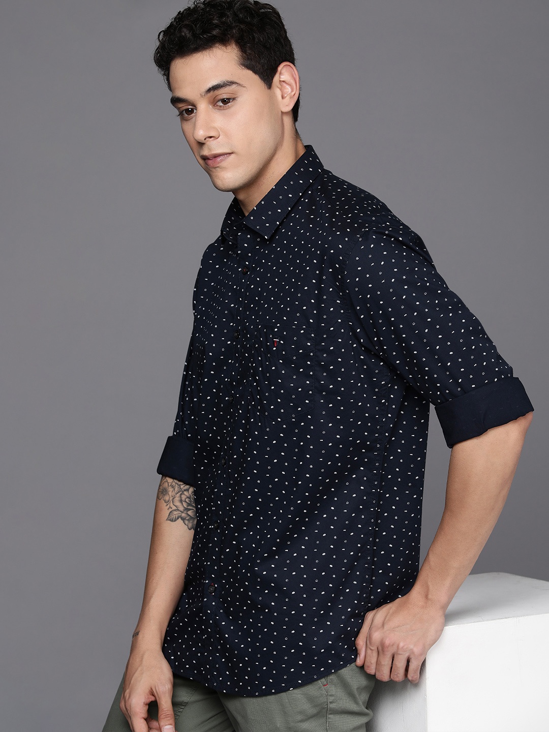 Louis Philippe Sport Men Navy Blue & White Slim Fit Printed Pure Cotton Casual Shirt
Louis Philippe Sport Men Navy Blue & White Slim Fit Printed Pure Cotton Casual Shirt