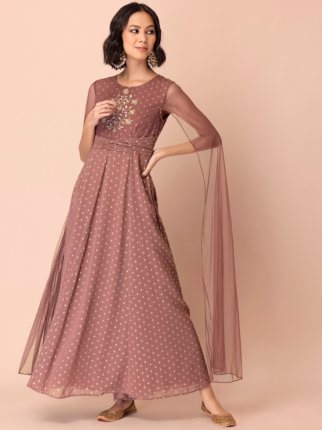 INDYA Women Mauve & Gold-Toned Floral Embroidered Flared Sleeves Thread Work Georgette Anarkali Kurta
INDYA Women Mauve & Gold-Toned Floral Embroidered Flared Sleeves Thread Work Georgette Anarkali Kurta