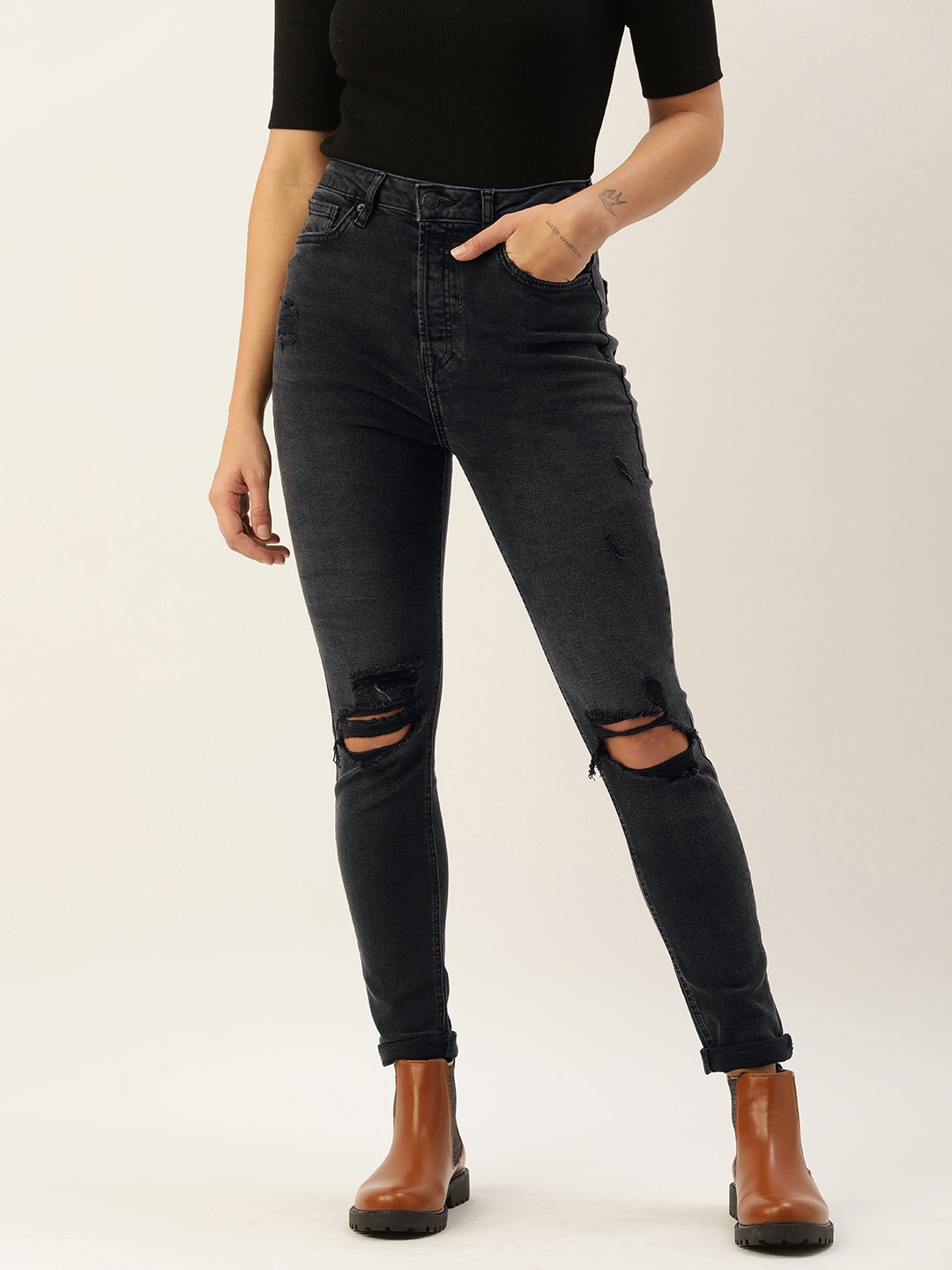 FOREVER 21 Women Black Skinny Fit High-Rise Mildly Distressed Stretchable Jeans
FOREVER 21 Women Black Skinny Fit High-Rise Mildly Distressed Stretchable Jeans