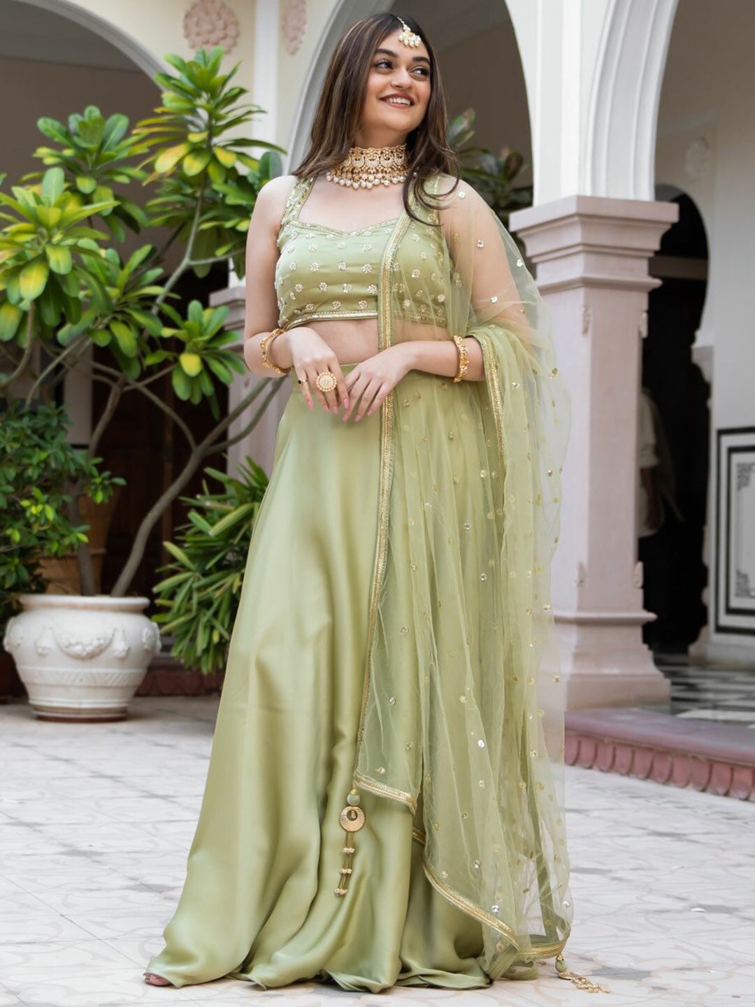 Lavanya The Label Olive Green Embroidered Ready to Wear Lehenga & Blouse With Dupatta
Lavanya The Label Olive Green Embroidered Ready to Wear Lehenga & Blouse With Dupatta