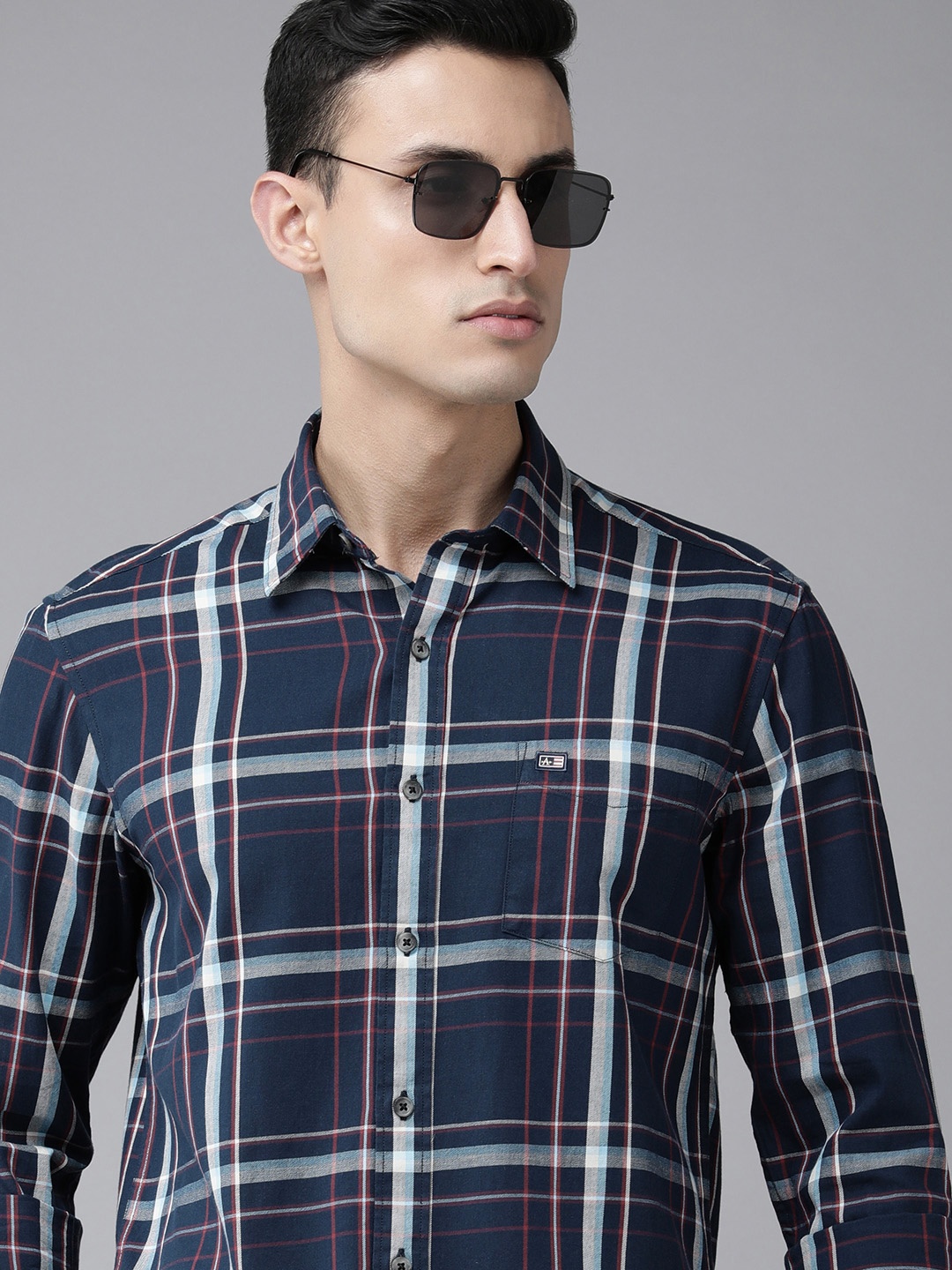 Arrow Sport Men Navy Blue & White Manhattan Slim Fit Tartan Checked Cotton Casual Shirt
Arrow Sport Men Navy Blue & White Manhattan Slim Fit Tartan Checked Cotton Casual Shirt