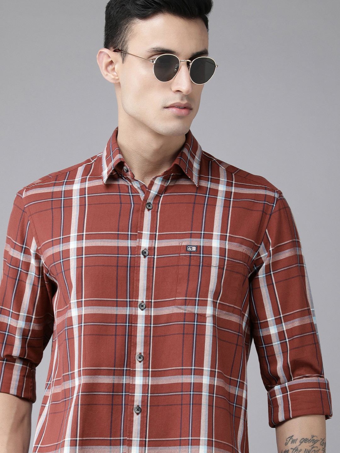 Arrow Sport Men Red & White Manhattan Slim Fit Tartan Checked Pure Cotton Casual Shirt 
Arrow Sport Men Red & White Manhattan Slim Fit Tartan Checked Pure Cotton Casual Shirt