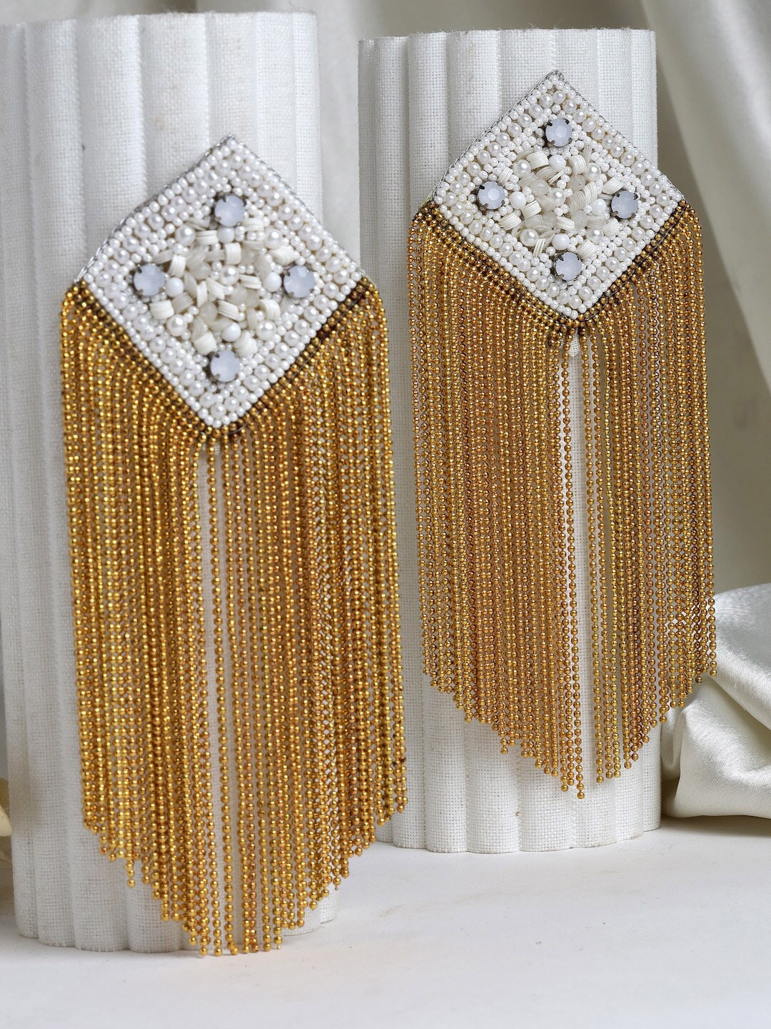 Moedbuille Gold Plated Crystals & Beads Antique Contemporary Tasselled Earrings, Off white
Moedbuille Gold Plated Crystals & Beads Antique Contemporary Tasselled Earrings, Off white