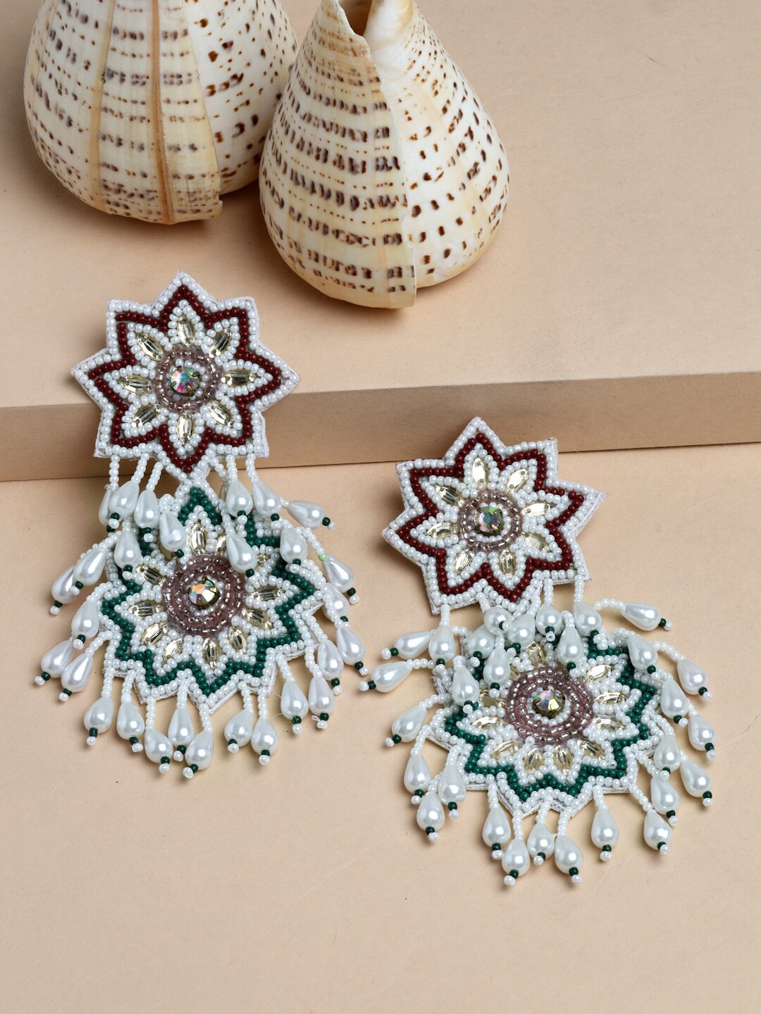 Moedbuille Silver Plated Crystals & Pearls Studded Floral Design Handcrafted Earrings, White
Moedbuille Silver Plated Crystals & Pearls Studded Floral Design Handcrafted Earrings, White
