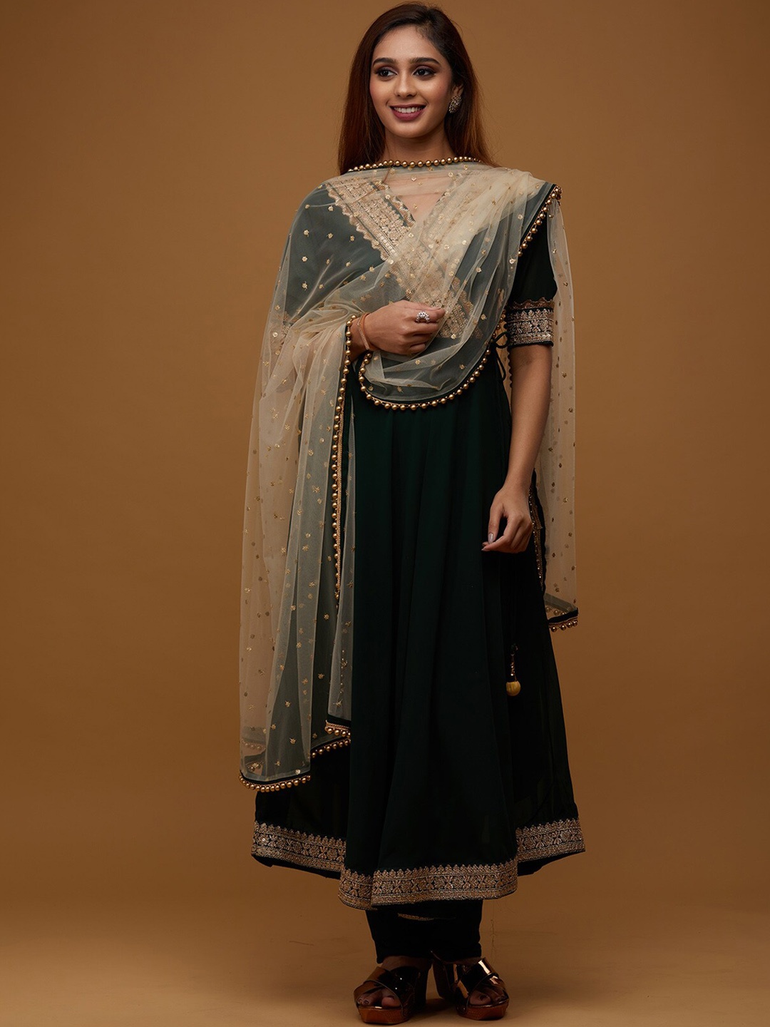 Koskii Women Green Ethnic Motifs Embroidered Beads and Stones Kurta with Churidar & With Dupatta
Koskii Women Green Ethnic Motifs Embroidered Beads and Stones Kurta with Churidar & With Dupatta