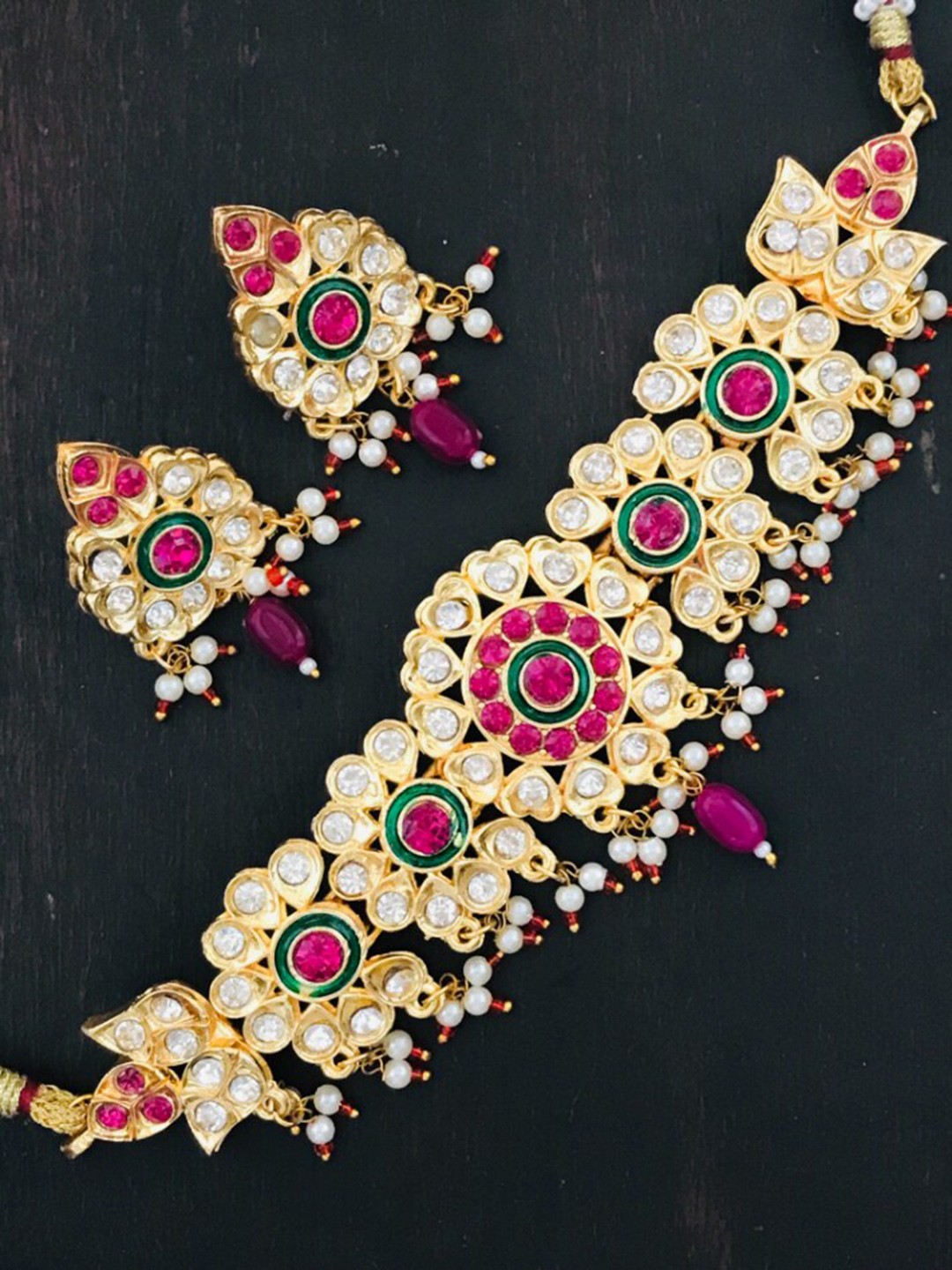 The Opal Factory Gold-Plated Pink & White Stone Studded & Beaded Floral Jewellery Set
The Opal Factory Gold-Plated Pink & White Stone Studded & Beaded Floral Jewellery Set