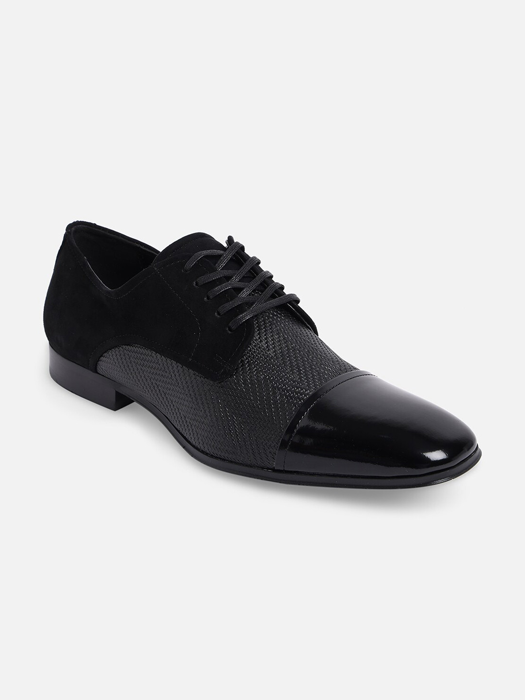 ALDO Men Black Patterned Leather Formal Shoes
ALDO Men Black Patterned Leather Formal Shoes