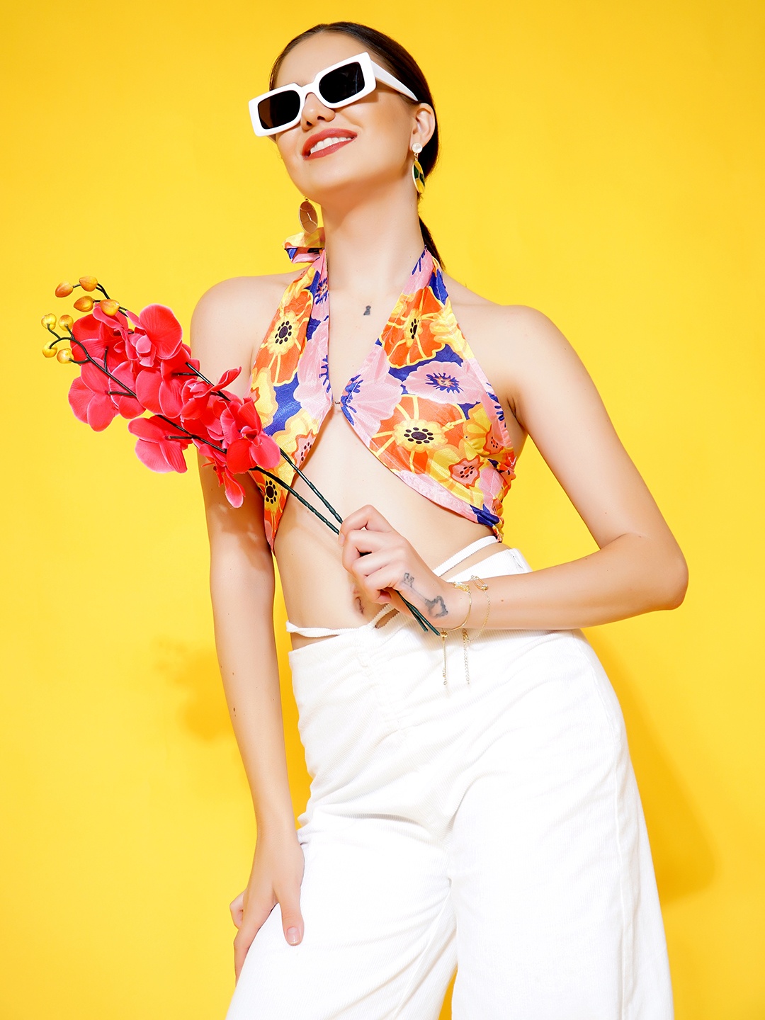 Stylecast X Hersheinbox Women Multicoloured Floral Print Halter Neck Tube Crop Top, Multi
Stylecast X Hersheinbox Women Multicoloured Floral Print Halter Neck Tube Crop Top, Multi