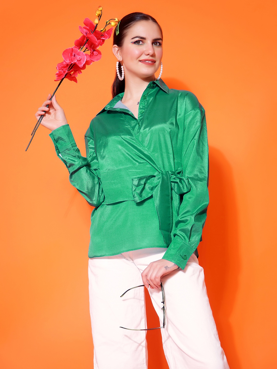 Stylecast X Hersheinbox Women Green Contemporary Boxy Casual Shirt With Tie-Ups Detail
Stylecast X Hersheinbox Women Green Contemporary Boxy Casual Shirt With Tie-Ups Detail