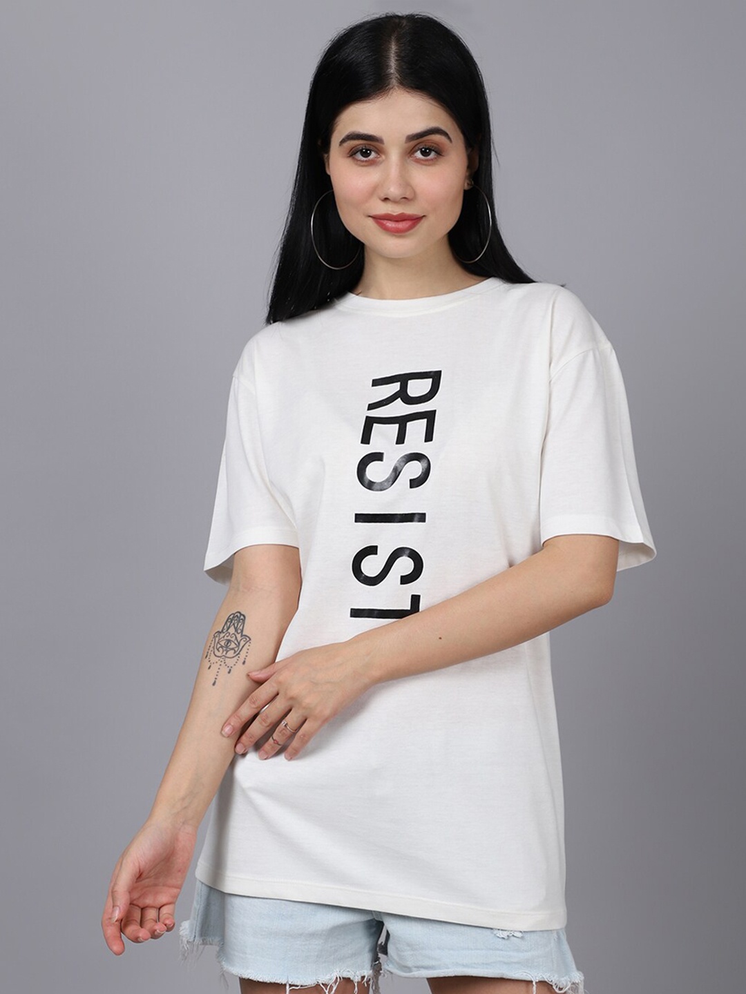 DOOR74 Women Off White Typography Printed Drop-Shoulder Sleeves Oversized Loose T-shirt
DOOR74 Women Off White Typography Printed Drop-Shoulder Sleeves Oversized Loose T-shirt