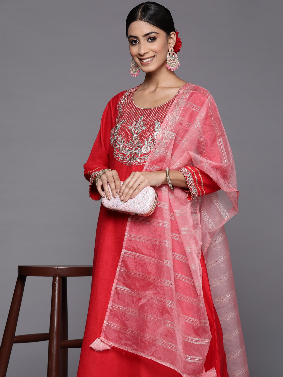Indo Era Women Red Ethnic Motifs Embroidered Sequinned Kurta with Trousers & With Dupatta
Indo Era Women Red Ethnic Motifs Embroidered Sequinned Kurta with Trousers & With Dupatta