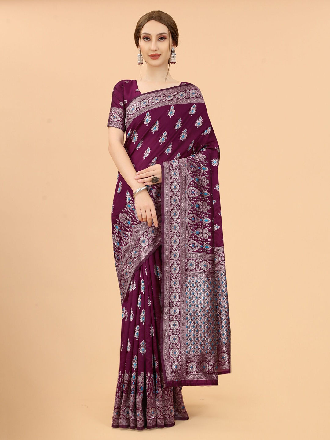 SATYAM WEAVES Women Burgundy & Silver-Toned Woven Design Zari Silk Cotton Banarasi Saree
SATYAM WEAVES Women Burgundy & Silver-Toned Woven Design Zari Silk Cotton Banarasi Saree