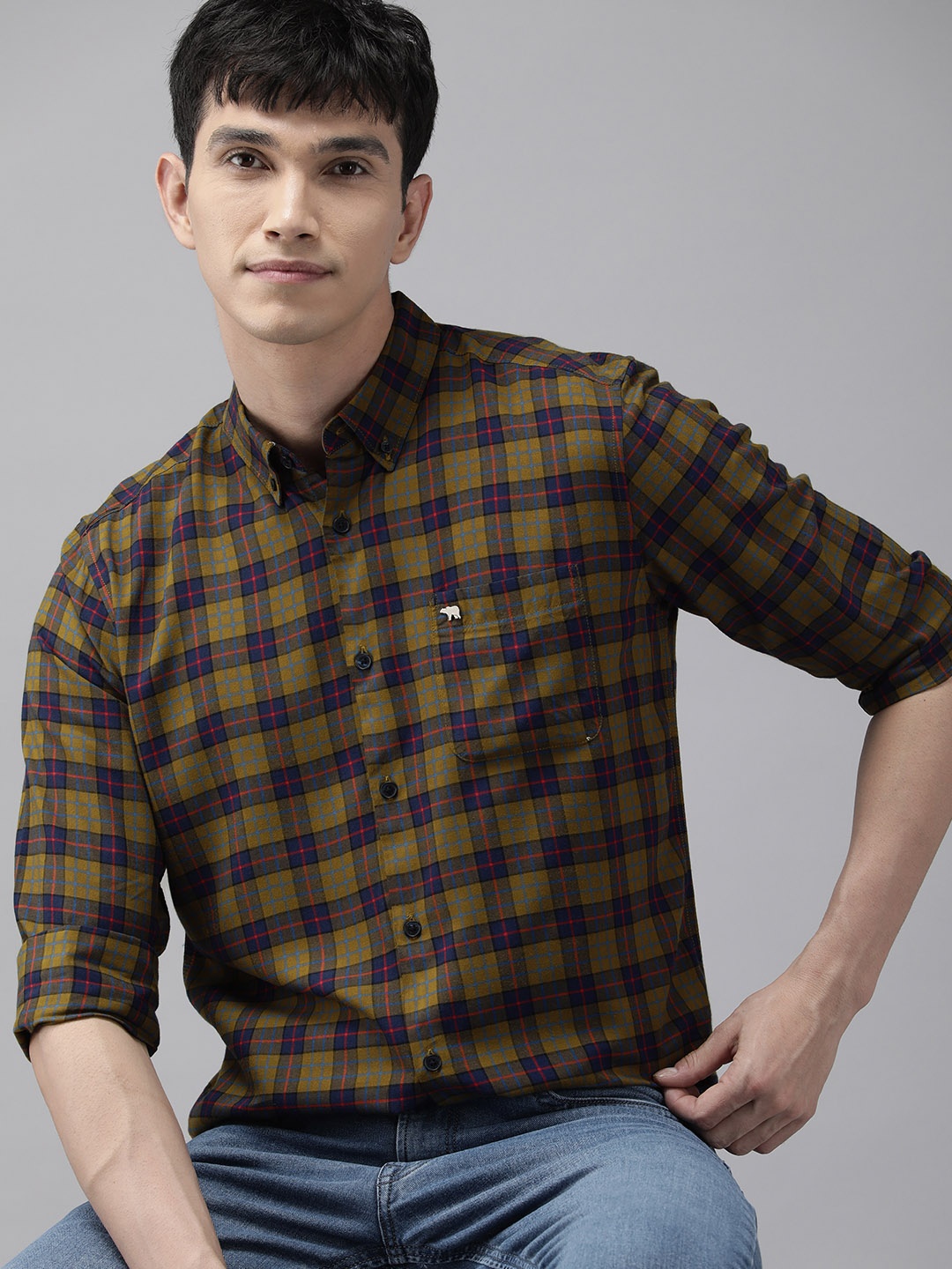 THE BEAR HOUSE Men Olive Green & Navy Blue Slim Fit Tartan Checked Cotton Casual Shirt
THE BEAR HOUSE Men Olive Green & Navy Blue Slim Fit Tartan Checked Cotton Casual Shirt