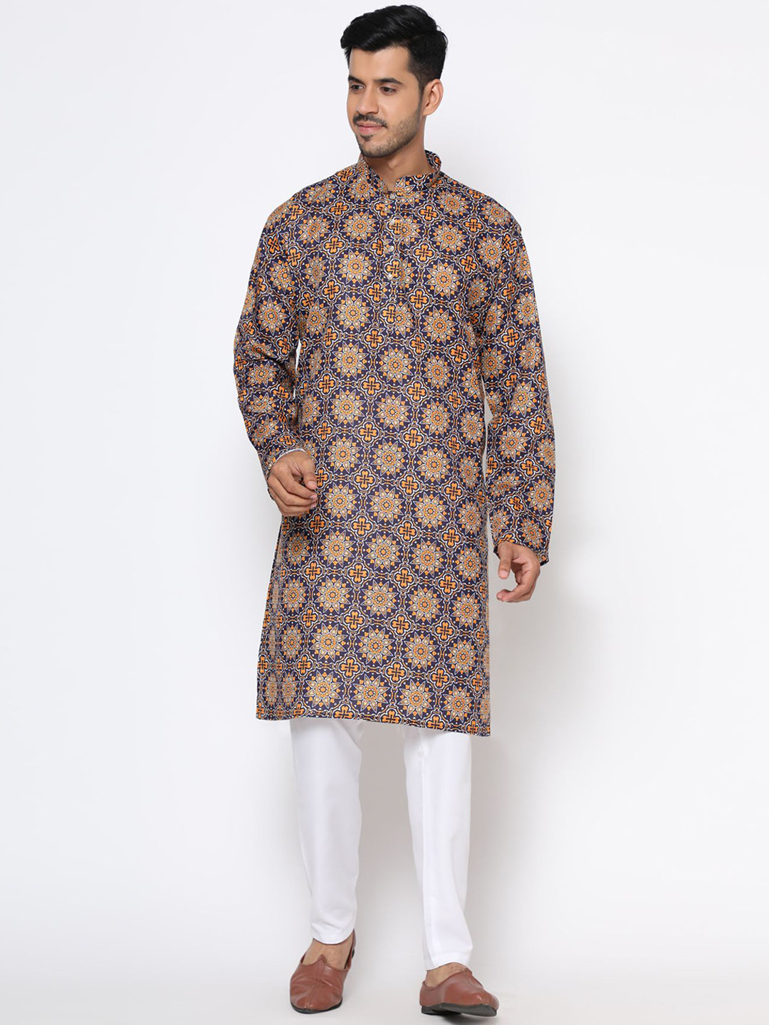 PREMROOP- THE STYLE YOU LOVE Men Navy Blue & Yellow Ethnic Motifs Printed Kurta
PREMROOP- THE STYLE YOU LOVE Men Navy Blue & Yellow Ethnic Motifs Printed Kurta