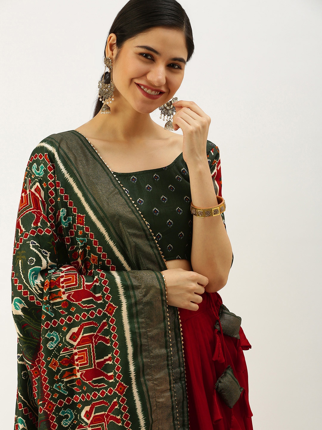 LOOKNBOOK ART Red & Green Printed Semi-Stitched Lehenga & Unstitched Blouse With Dupatta
LOOKNBOOK ART Red & Green Printed Semi-Stitched Lehenga & Unstitched Blouse With Dupatta