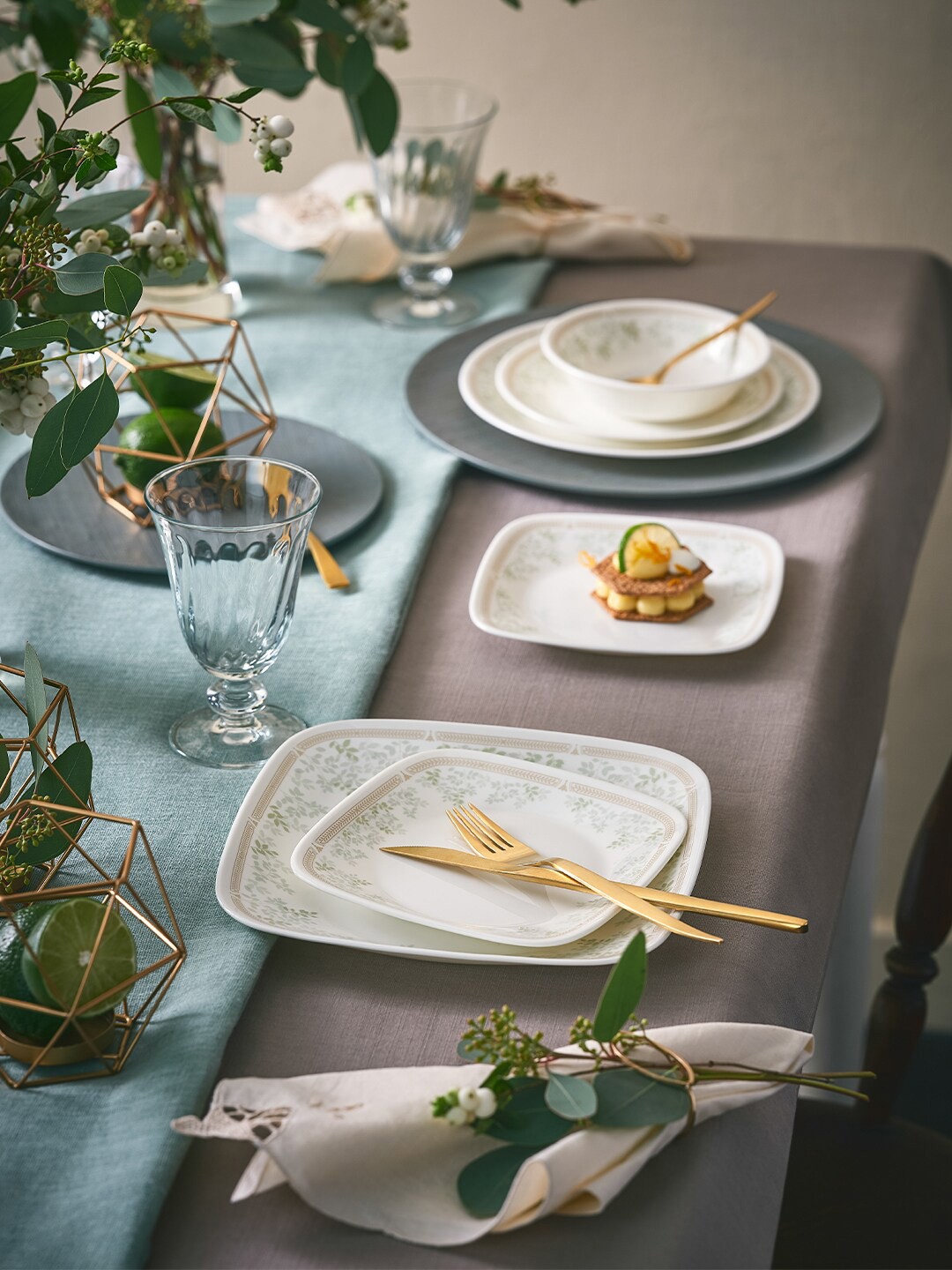 Corelle asia collection gold series White & Green Set Of 6 Floral Printed Glossy Plates
Corelle asia collection gold series White & Green Set Of 6 Floral Printed Glossy Plates
