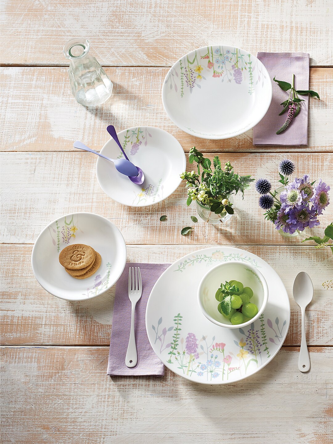 Corelle White & Green Set Of 6 Dishwasher And Microwave Safe Floral Printed Glossy Plates
Corelle White & Green Set Of 6 Dishwasher And Microwave Safe Floral Printed Glossy Plates