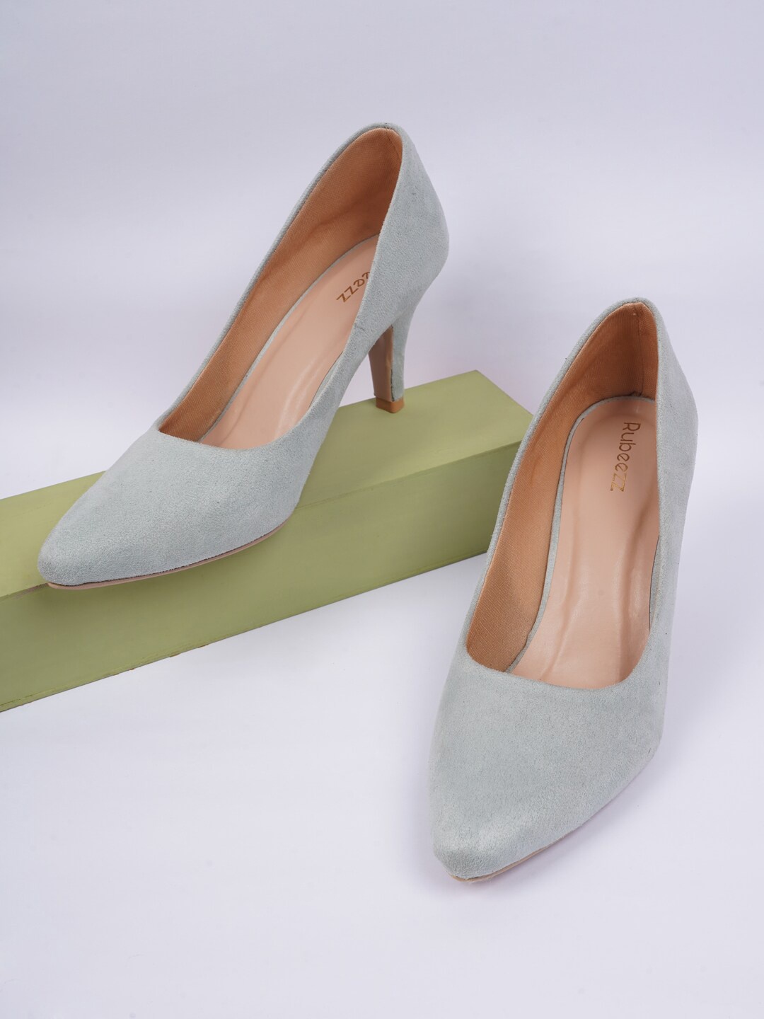 Rubeezz Women Grey Pumps