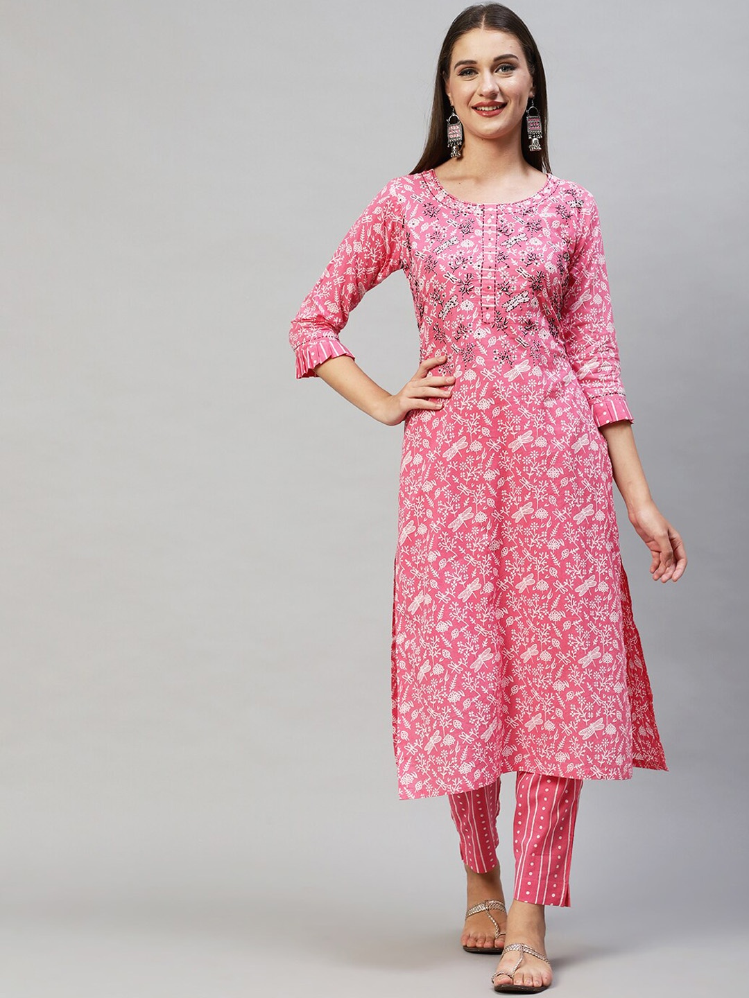 FASHOR Women Pink Floral Embroidered Beads and Stones Pure Cotton Kurta with Trousers
FASHOR Women Pink Floral Embroidered Beads and Stones Pure Cotton Kurta with Trousers