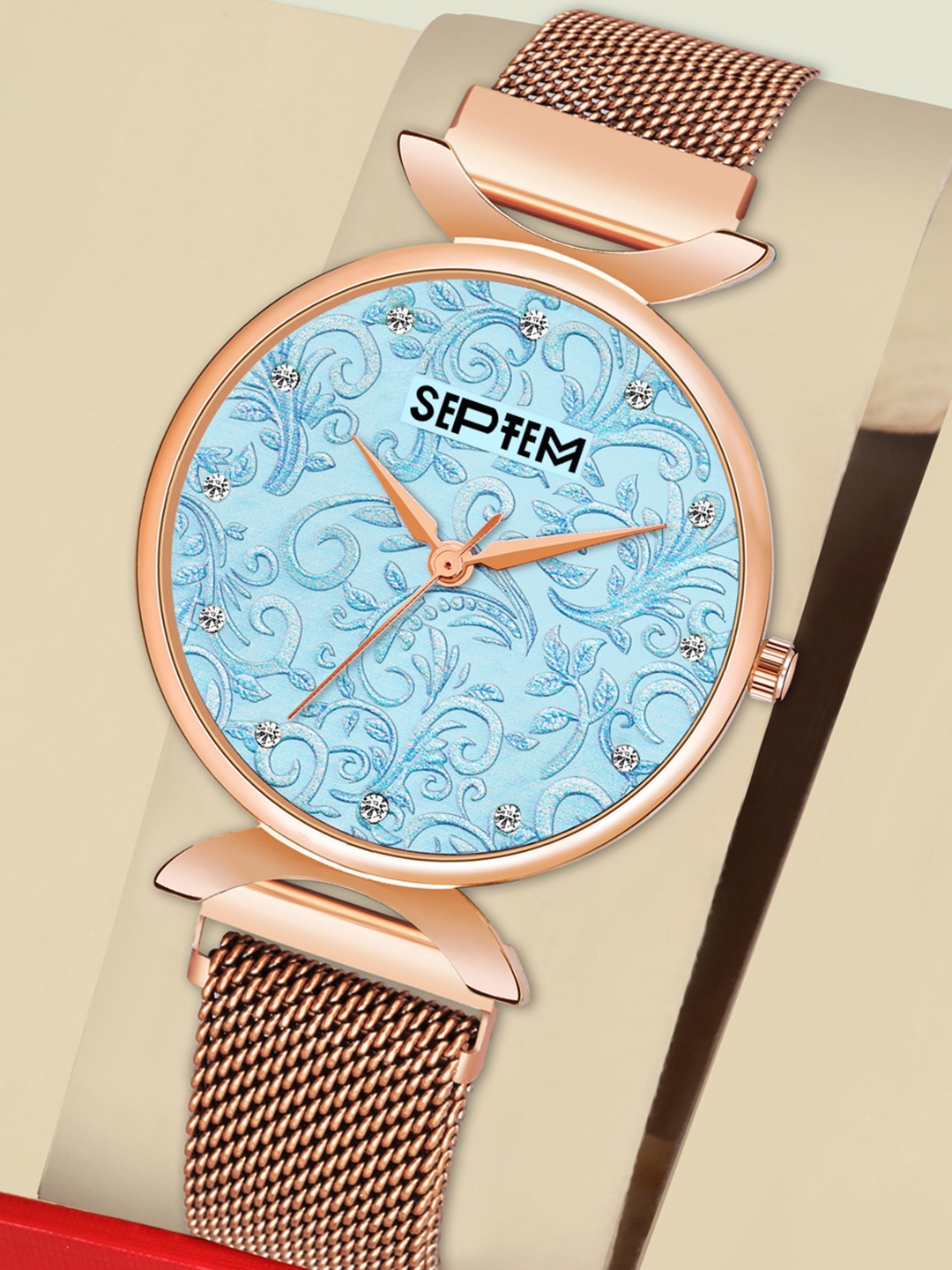 Septem Women Blue Embellished Dial & Rose Gold Toned Stainless Steel Bracelet Style Straps Analogue Watch
Septem Women Blue Embellished Dial & Rose Gold Toned Stainless Steel Bracelet Style Straps Analogue Watch