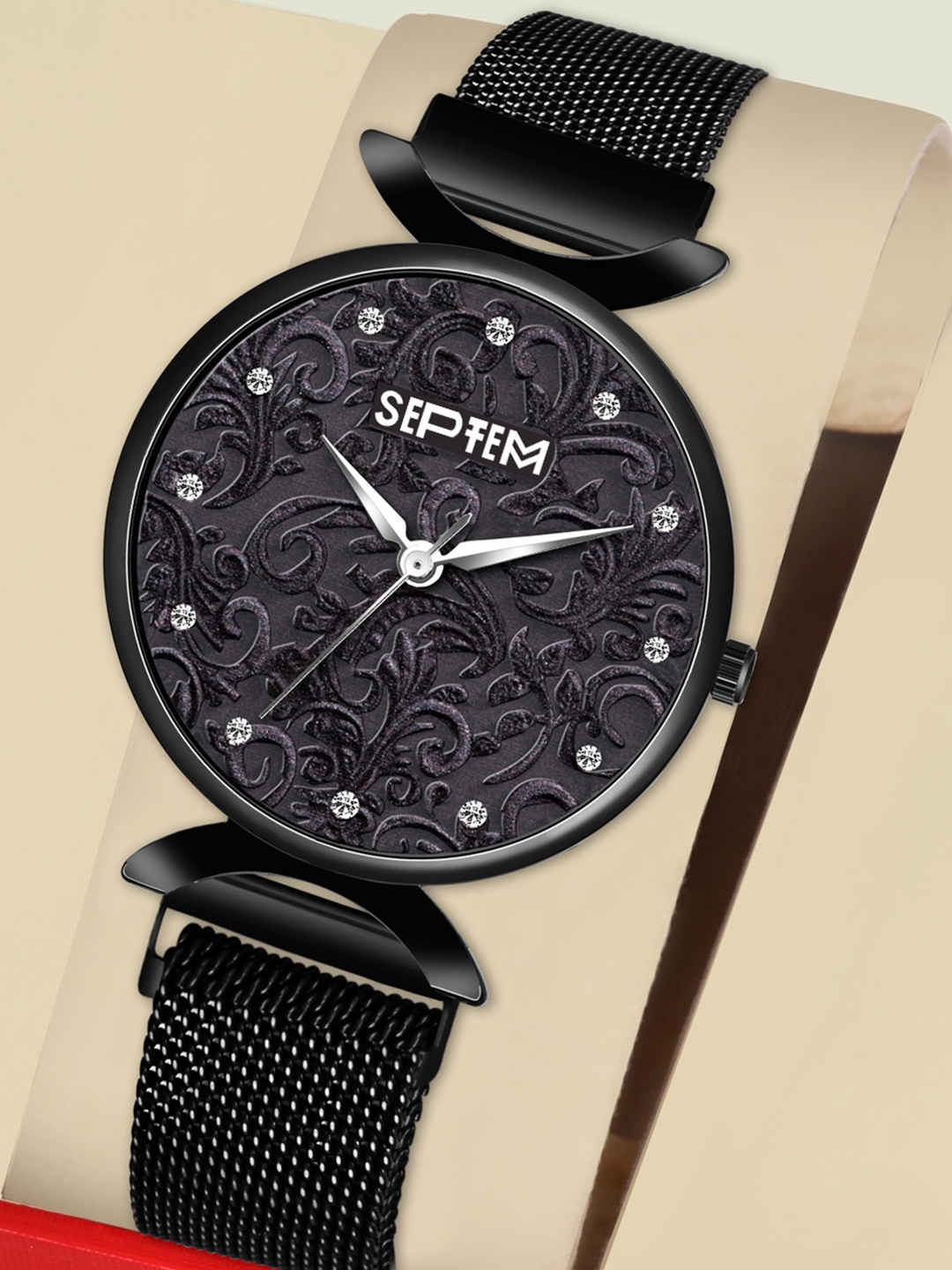 Septem Women Black Embellished Dial & Black Stainless Steel Bracelet Style Straps Analogue Watch
Septem Women Black Embellished Dial & Black Stainless Steel Bracelet Style Straps Analogue Watch