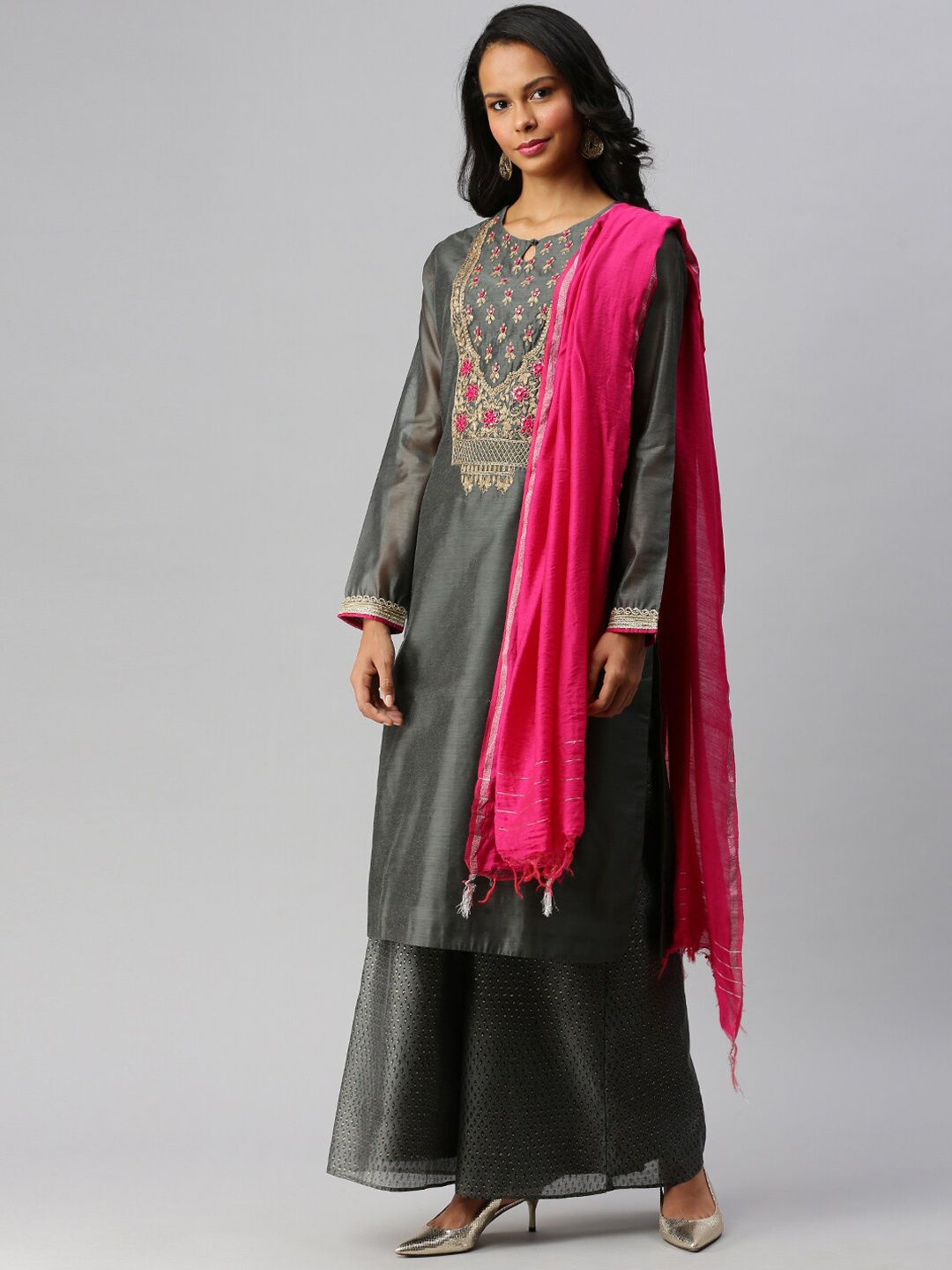Soch Women Grey Ethnic Motifs Embroidered Thread Work Chanderi Silk Kurta with Palazzos & With Dupatta
Soch Women Grey Ethnic Motifs Embroidered Thread Work Chanderi Silk Kurta with Palazzos & With Dupatta
