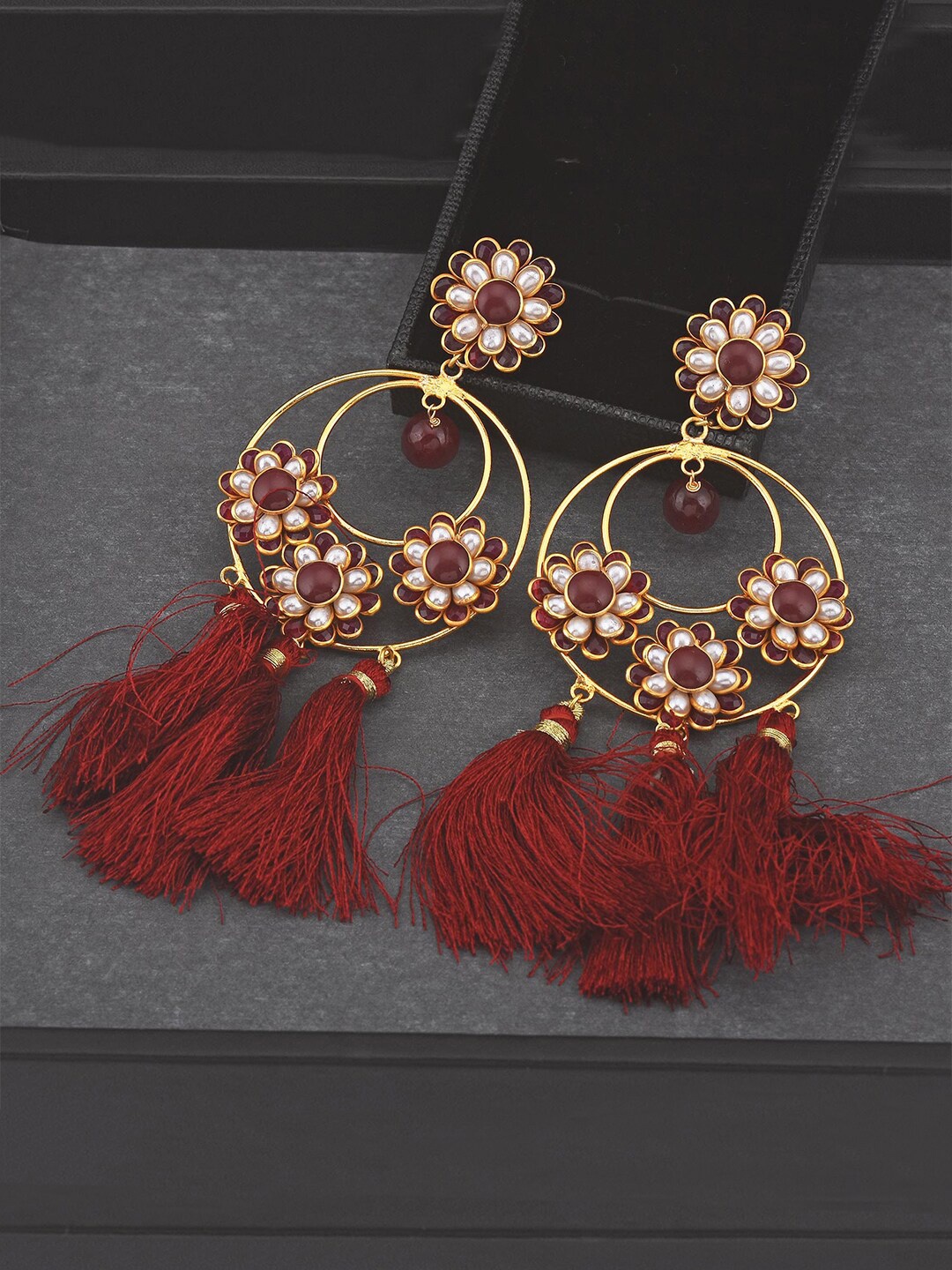 Tistabene Women Red & Gold-Toned Floral Drop Pacchi Work and Tassels Dangler Earrings
Tistabene Women Red & Gold-Toned Floral Drop Pacchi Work and Tassels Dangler Earrings