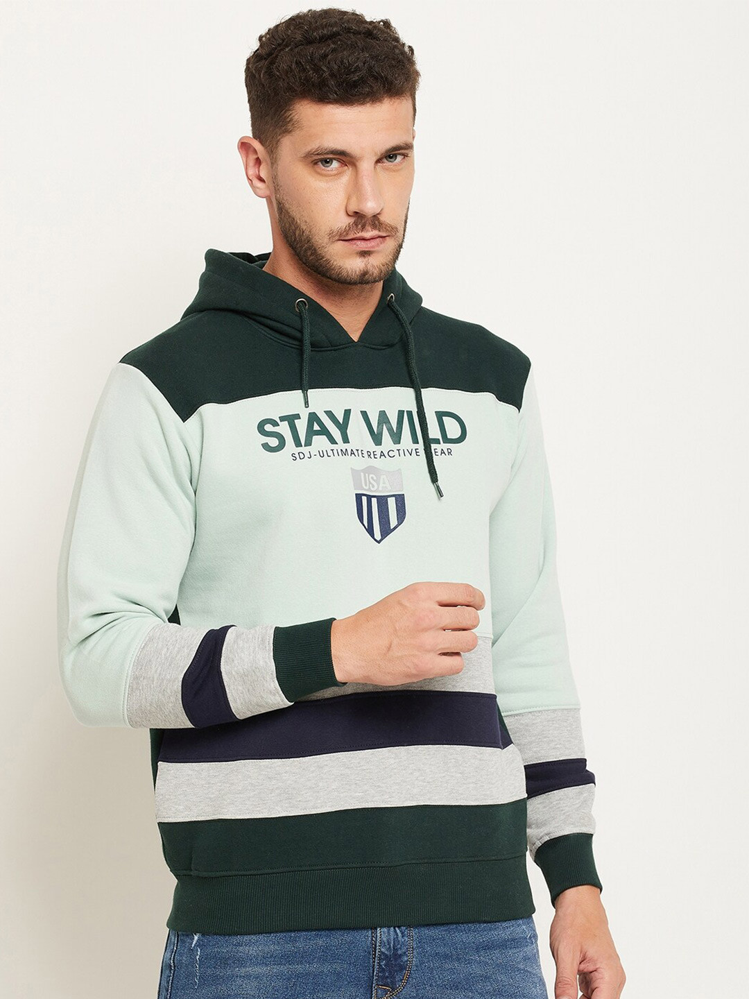 Duke Men Green Colourblocked Hooded Sweatshirt 
Duke Men Green Colourblocked Hooded Sweatshirt