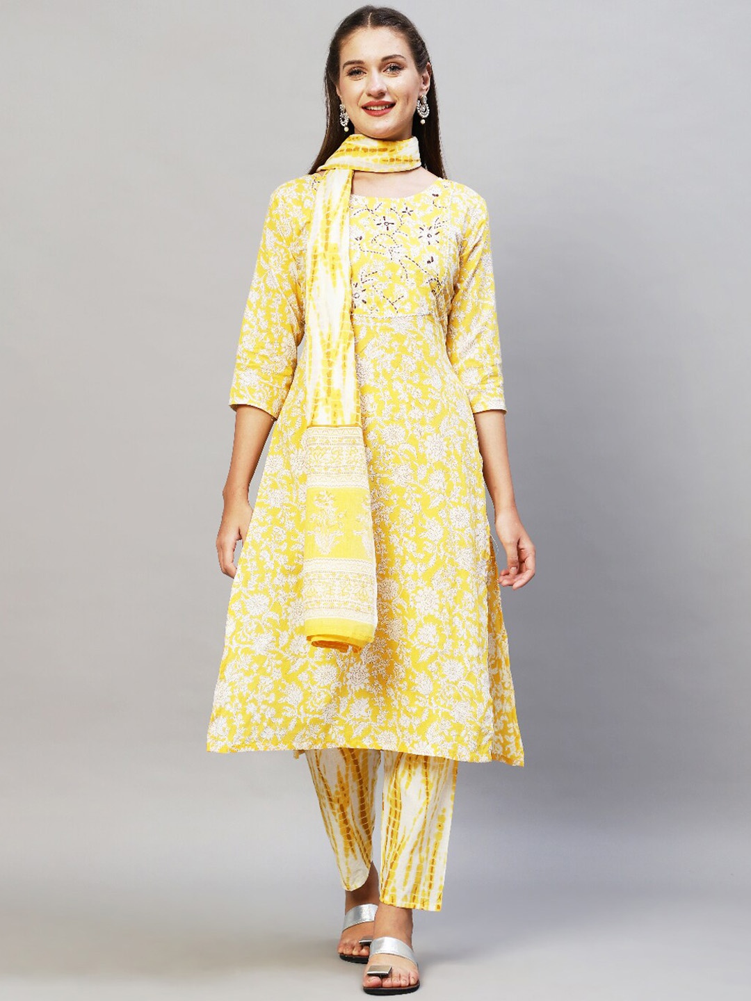 FASHOR Women Yellow Ethnic Motifs Embroidered Sequinned Pure Cotton Kurti with Trousers & With Dupatta
FASHOR Women Yellow Ethnic Motifs Embroidered Sequinned Pure Cotton Kurti with Trousers & With Dupatta