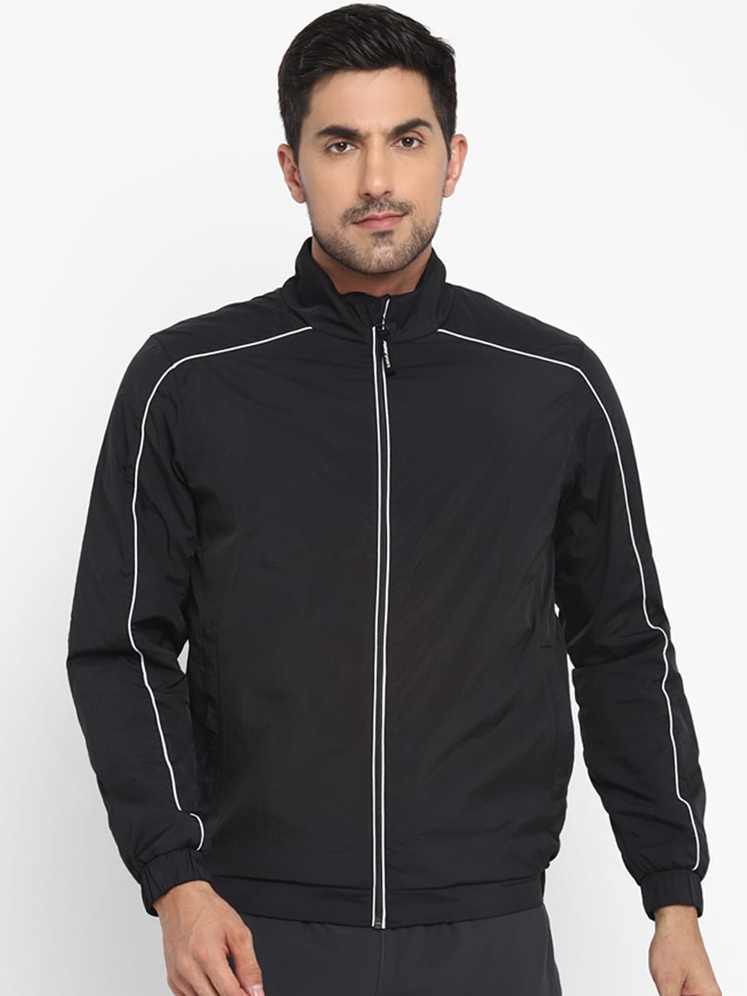 FURO by Red Chief Men Lightweight Windcheater and Water Resistant Tailored Jacket, Black
FURO by Red Chief Men Lightweight Windcheater and Water Resistant Tailored Jacket, Black