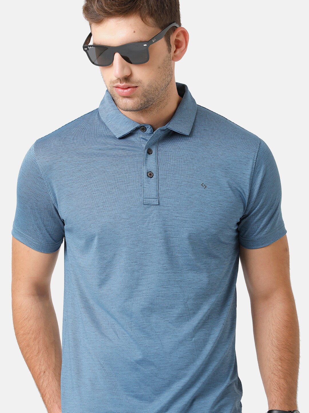 Classic Polo Men Blue Polo Collar Slim Fit T-shirt